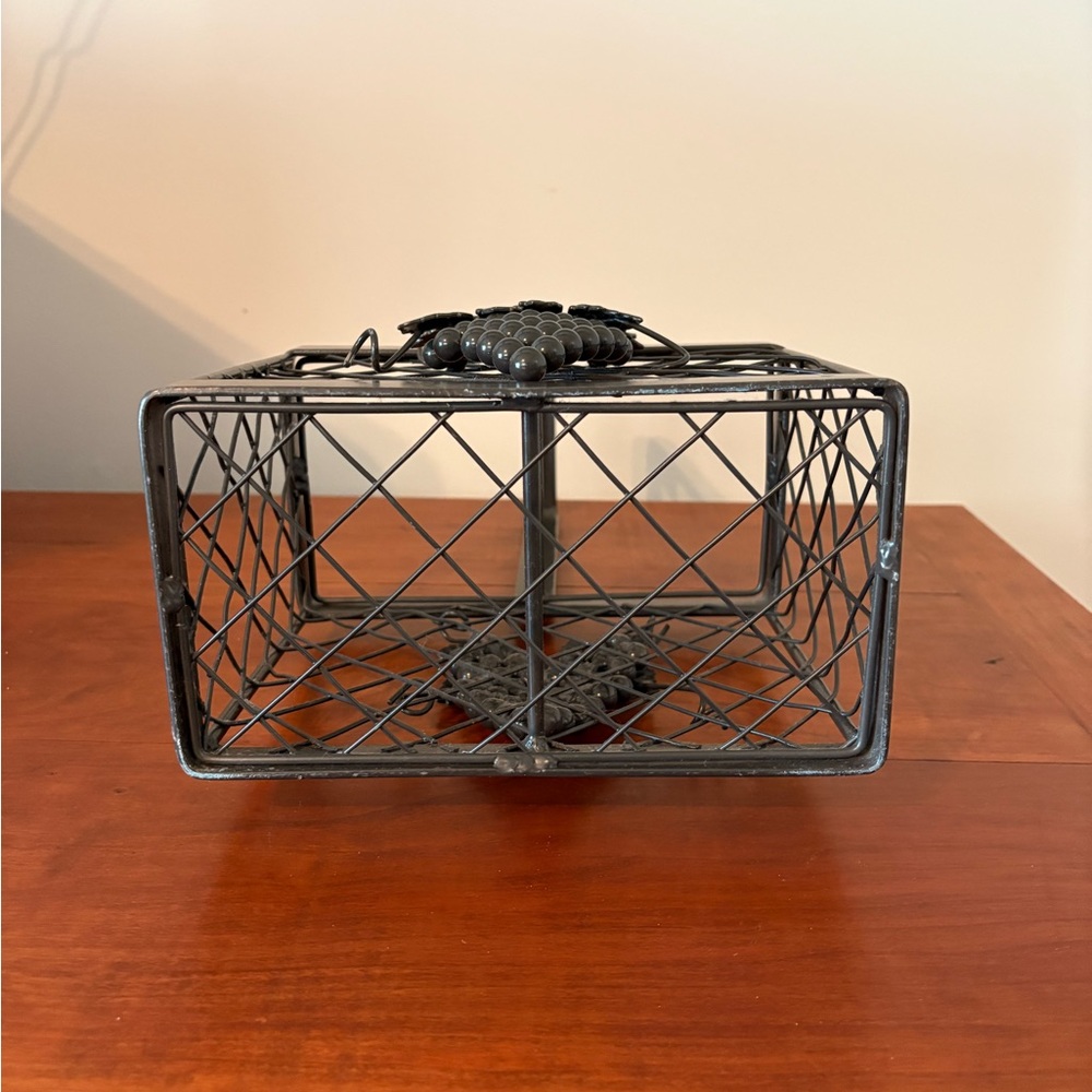 Metal Wine Bottle Caddy Grapevine Basket Tuscan Kitchen Decor Rustic Bar Holder - Picture 7 of 8